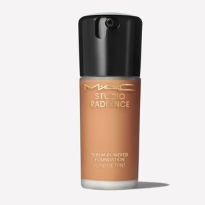 Studio radiance serum-powdered foundation NW 45